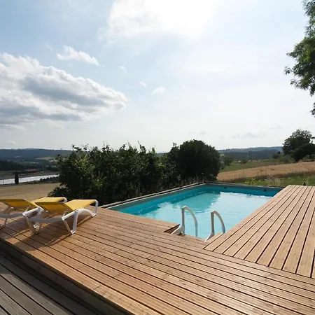 La Petite Grande アパート Lurs