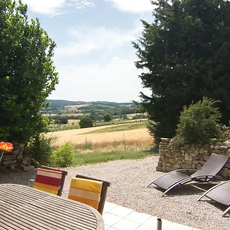 La Petite Grande アパート *