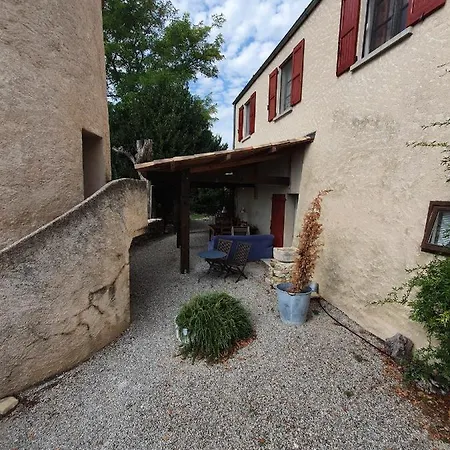 La Petite Grande *