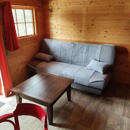 La Petite Grande アパート Lurs