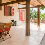 La Petite Grande